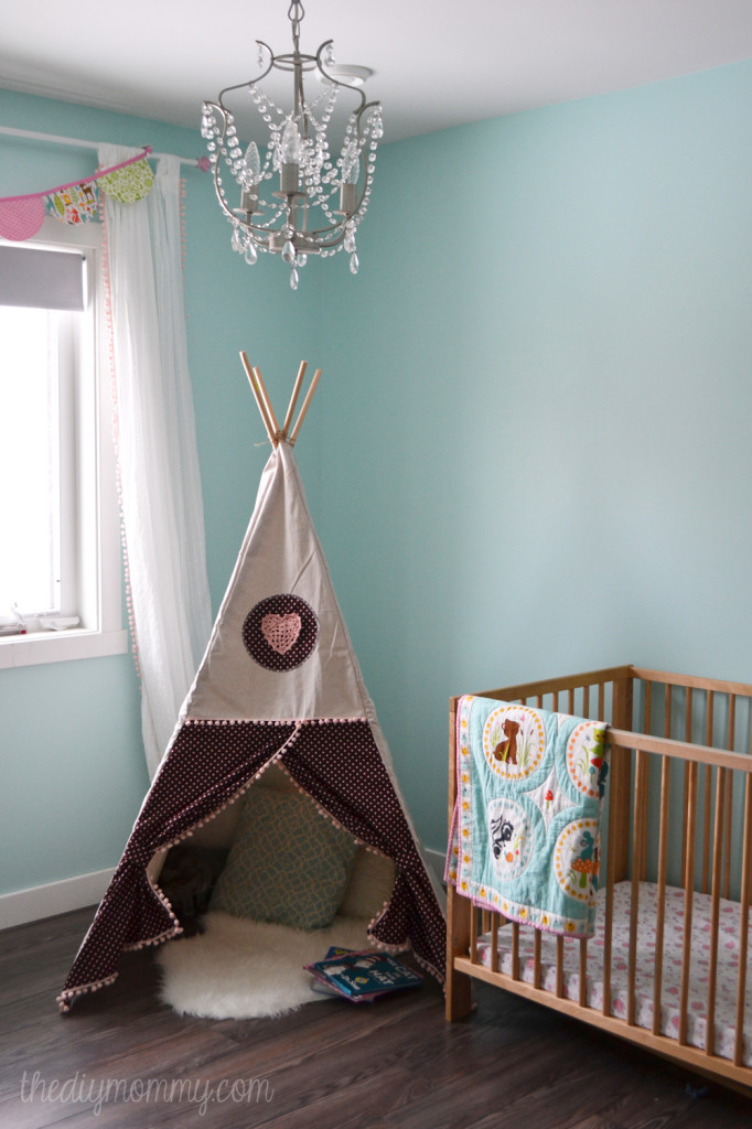 Teepee-Reading-Play-Tent-by-The-DIY-Mommy-2