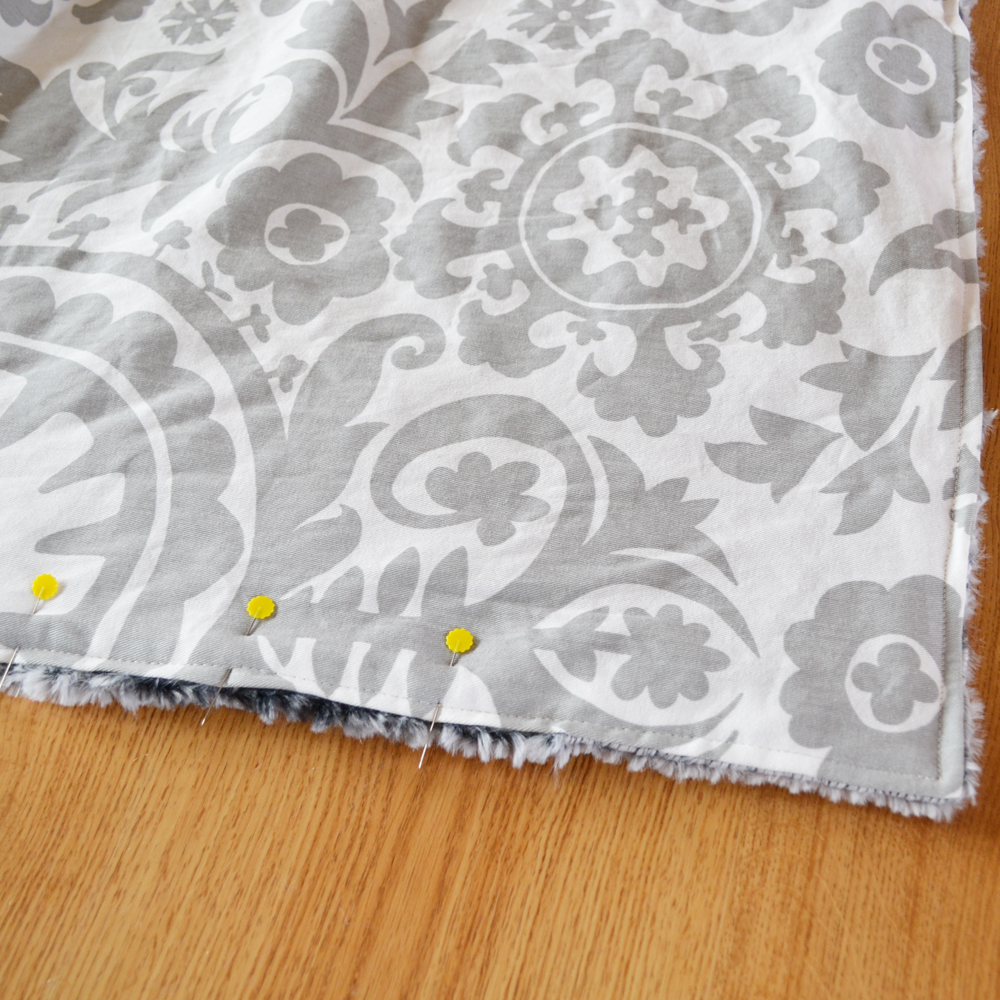 Sew a Boutique Blanket by The DIY Mommy