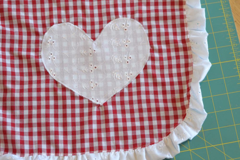 DIY Ruffle and Heart Apron by The DIY Mommy
