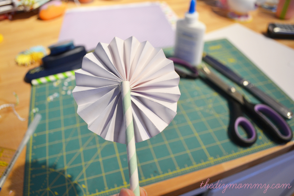 Make a Spring Flower Arrangement with Tulips and Paper Medallions by The DIY Mommy
