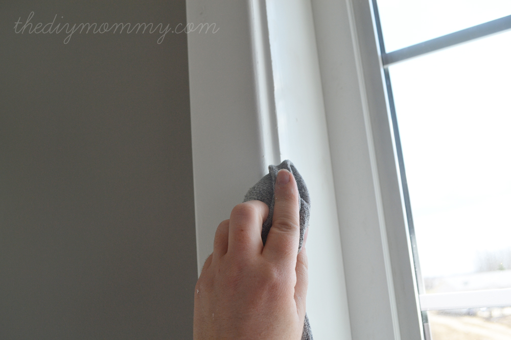 DIY Simple Craftsman Shaker Window & Door Trim by The DIY Mommy