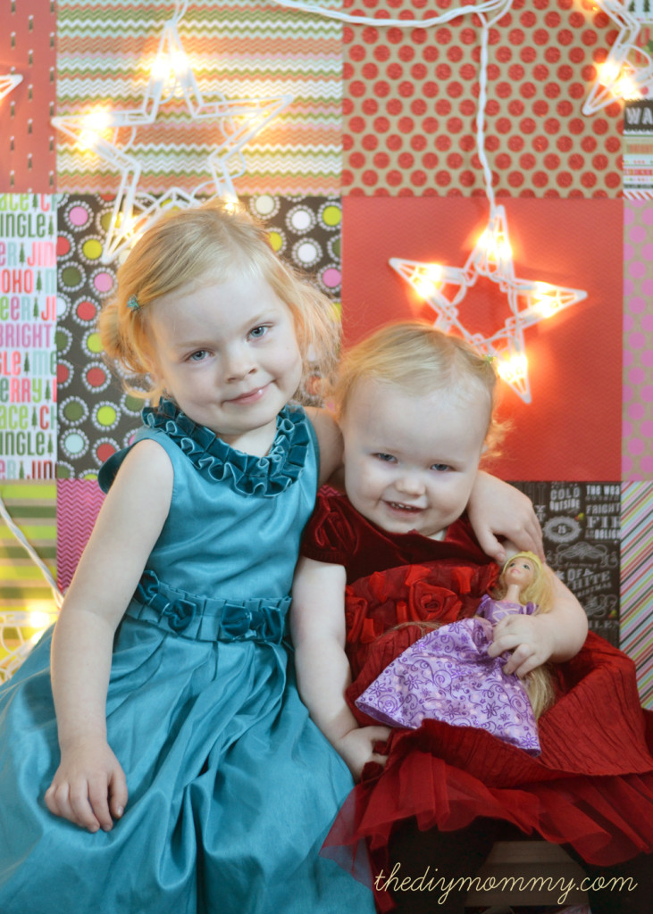 DIY Scrapbook Paper Christmas Photo Backdrop - The DIY Mommy