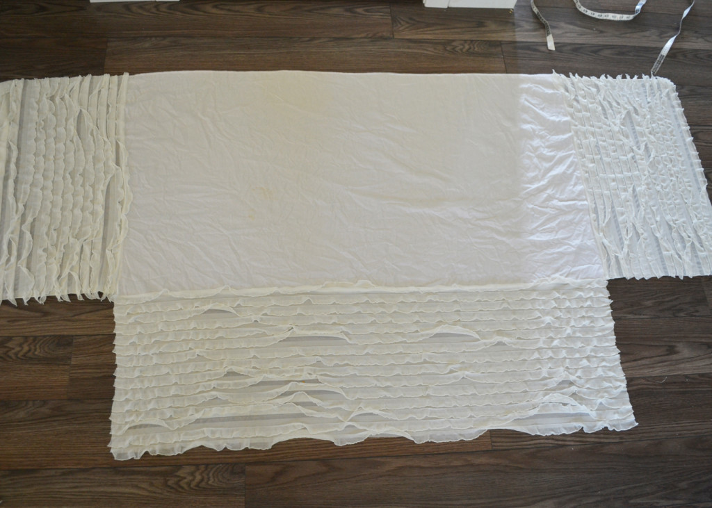 Sew an easy ruffled dust ruffle - just use pre-ruffled fabric!