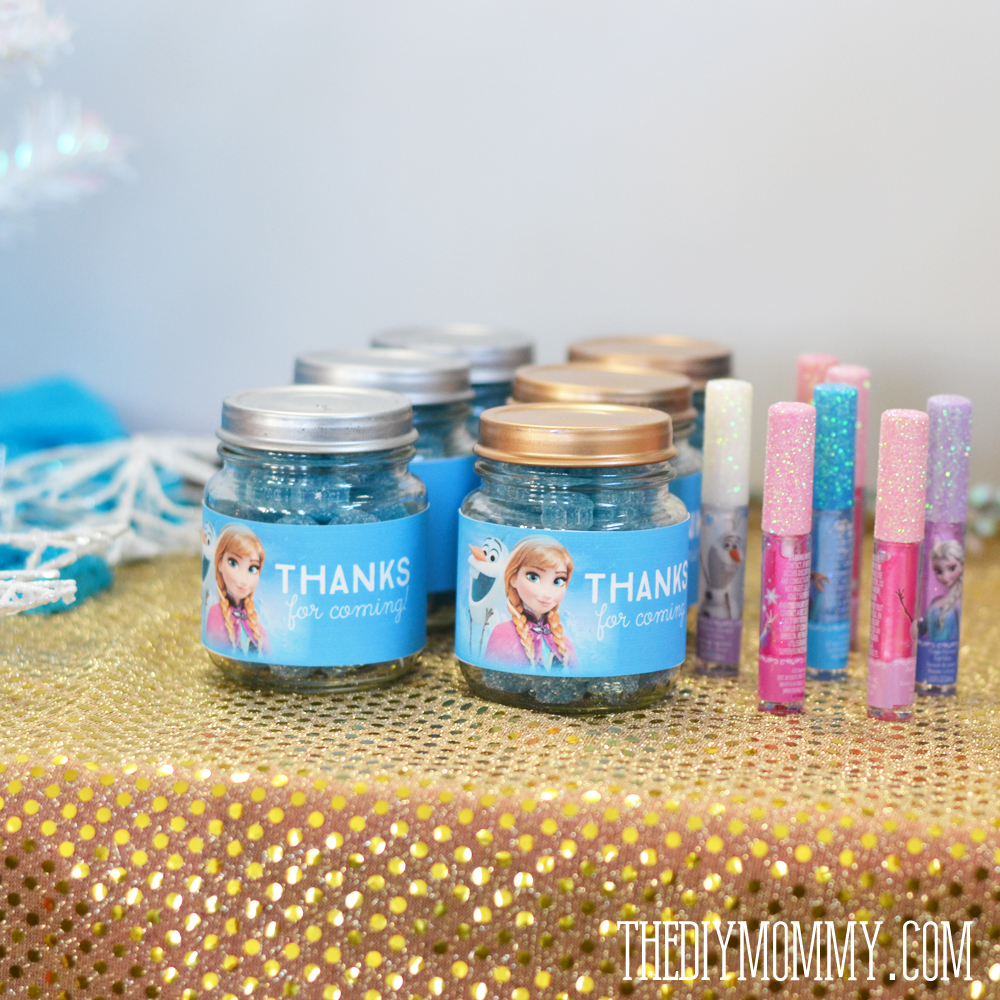 DIY Frozen party favors made of recycled baby food jars