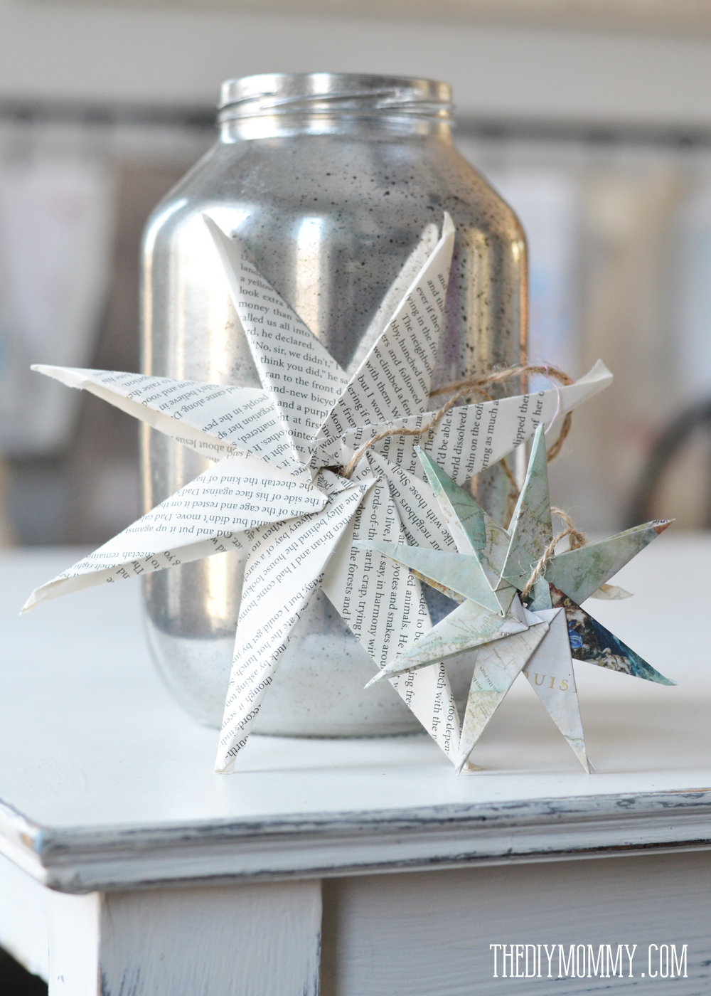 How to make an 8 pointed paper star from book pages or maps. Makes a beautiful Christmas ornament!