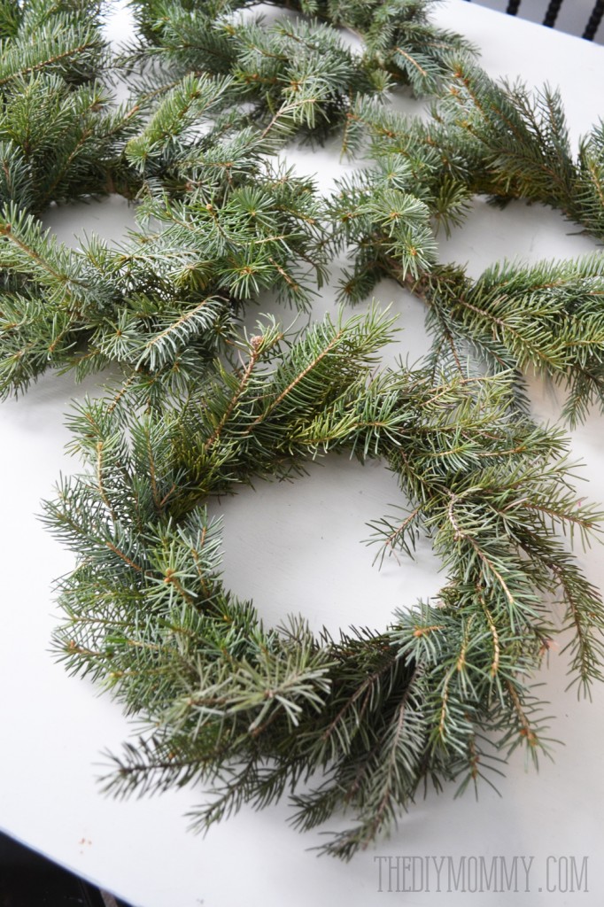 How to make real evergreen wreaths with just branches and twine