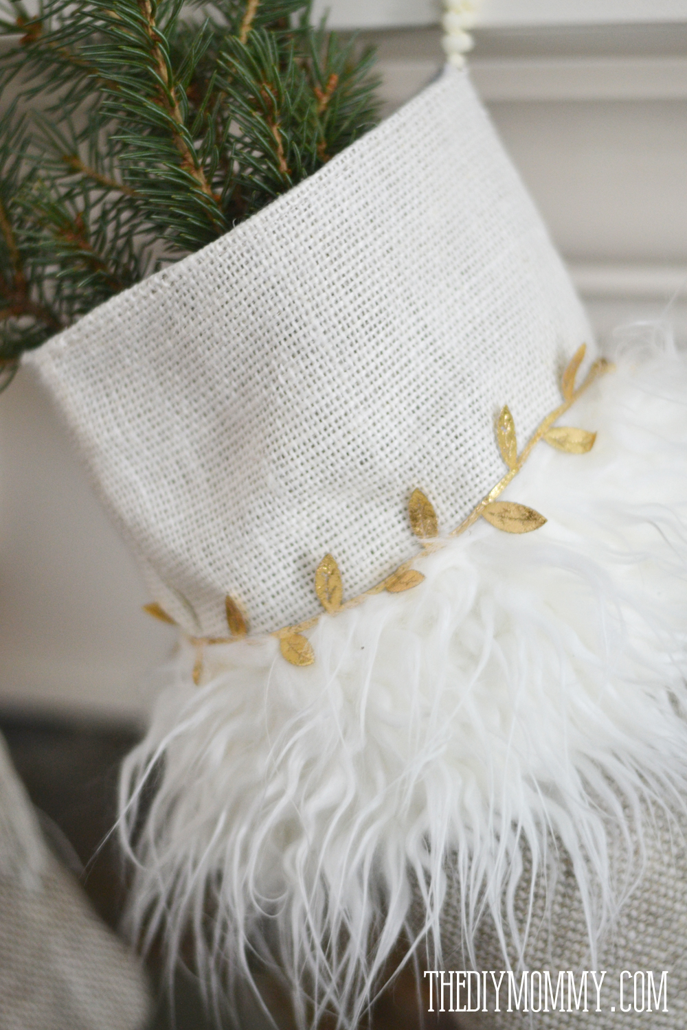 Anthropologie Inspired Linen Burlap Christmas Stockings - Free Pattern & Tutorial