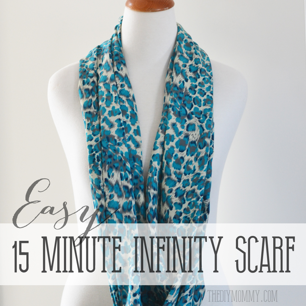 Make an Easy 15 Minute Infinity Scarf