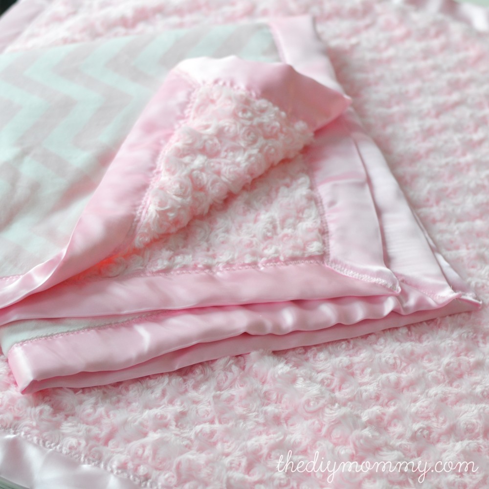 How to sew the softest DIY baby blanket with two layers of minky fabric and satin binding 