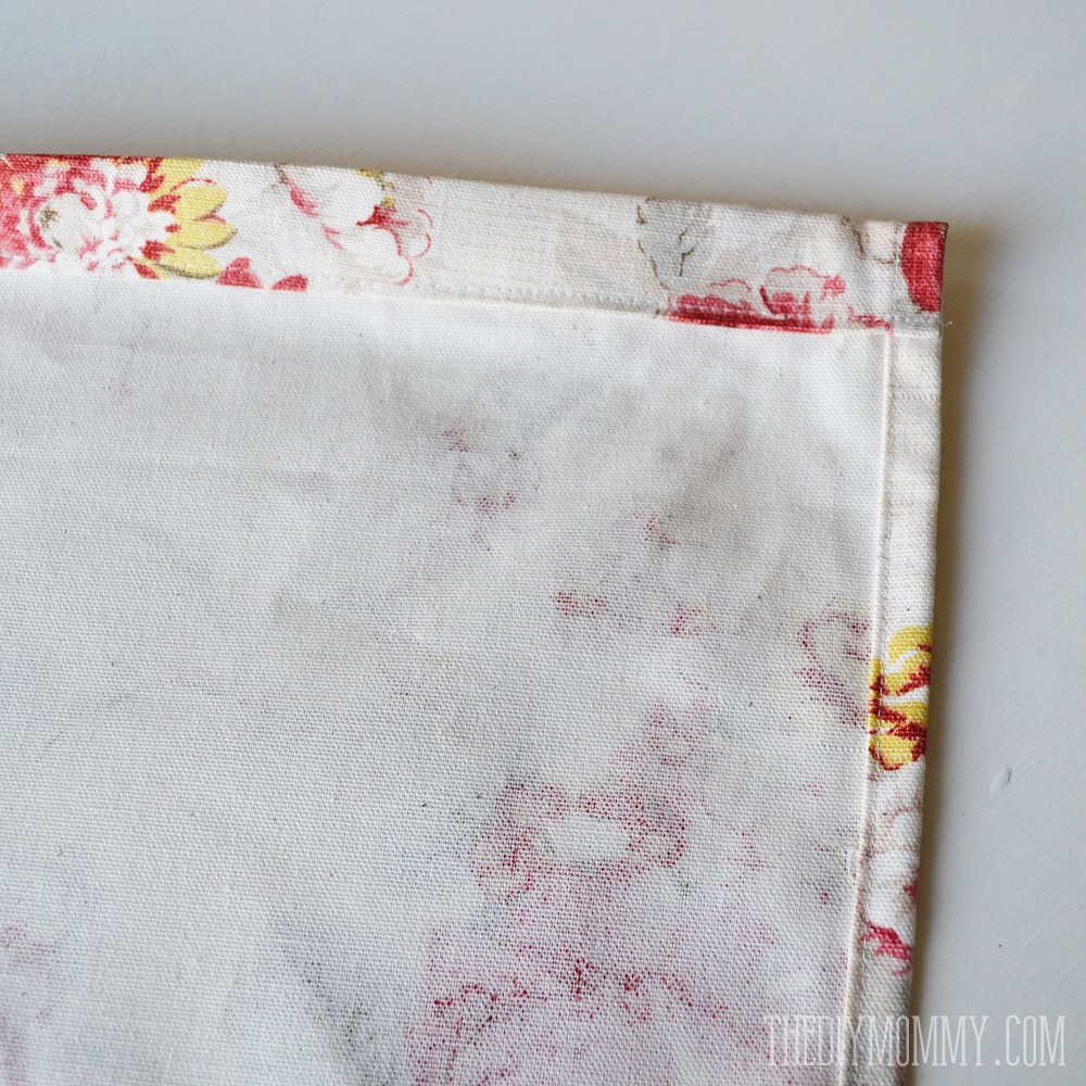 How to make easy DIY cafe curtains