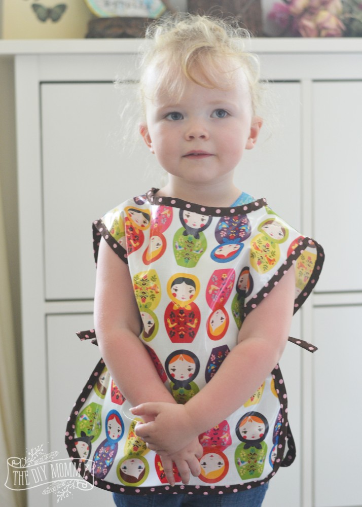 How to sew a preschool art smock: free pattern and tutorial!