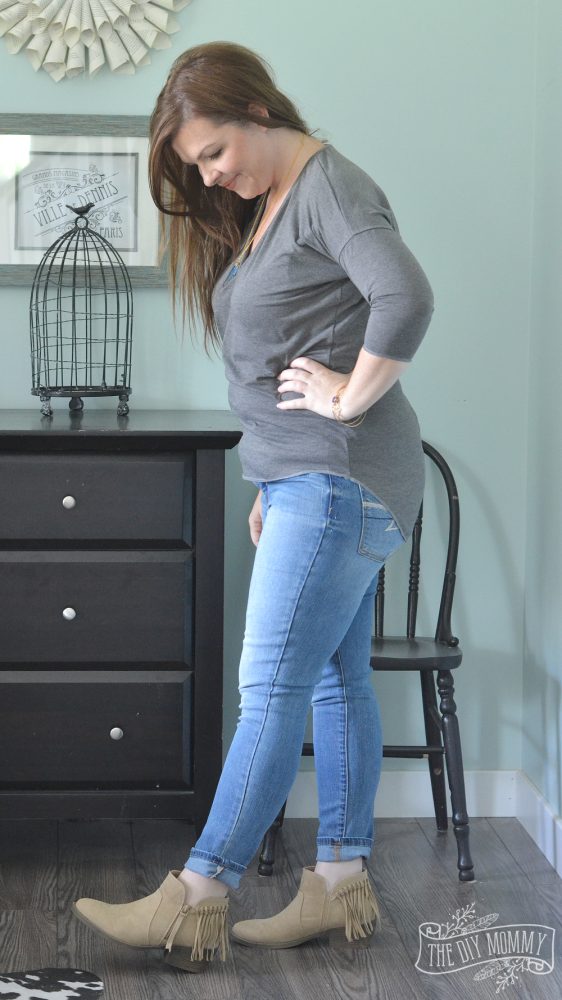 Gray-Top-Light-Jeggings-Fringed-Booties