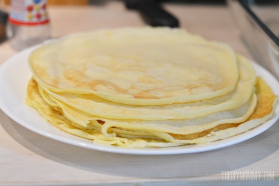 How to make chicken asparagus crepes - light and yummy idea for supper!