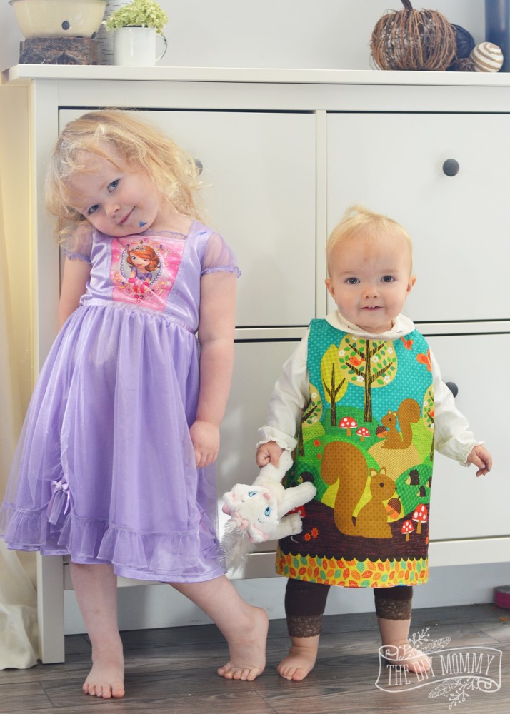 How to make a reversible baby jumper / dress + a FREE 24 month sewing pattern!