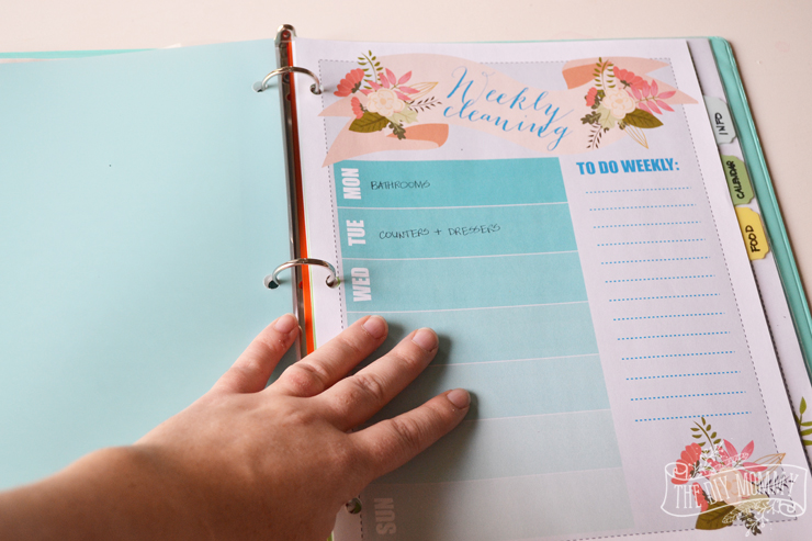 How to make a family binder: useful tips, links, and beautiful FREE printables!