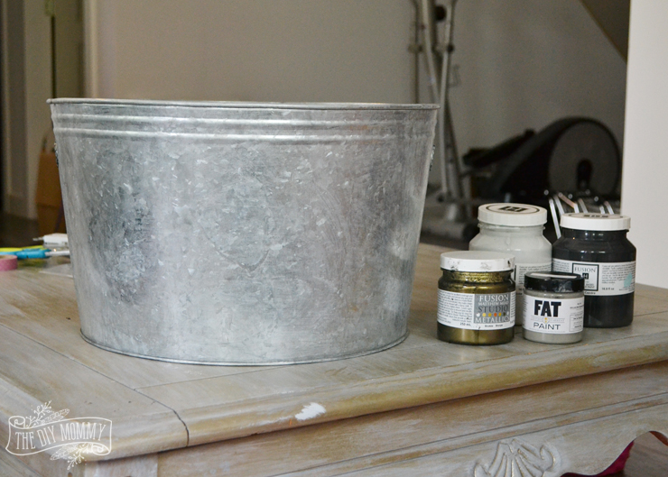 How to make a faux vintage galvanized planter from a new galvanized bucket for a farmhouse style porch or patio