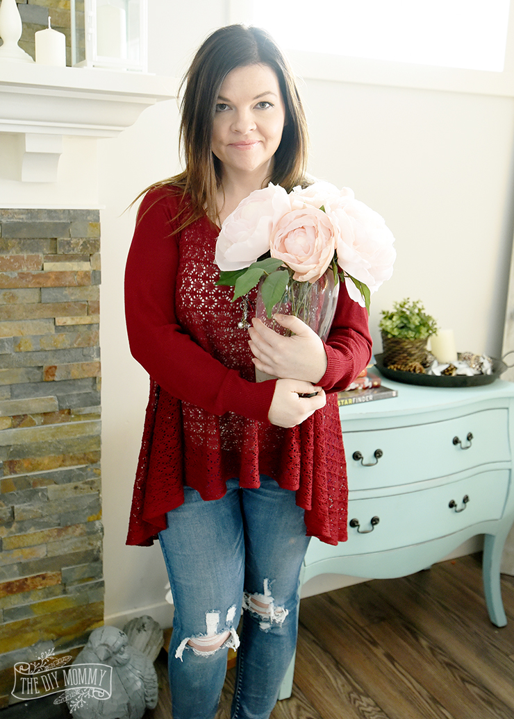 Casual Valentine Outfit Ideas - Petite Curvy Mom Style