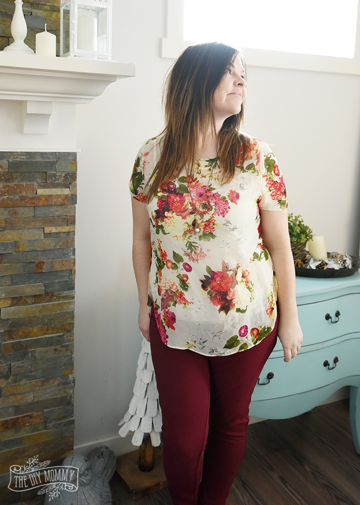 Casual Valentine Outfit Ideas - Petite Curvy Mom Style