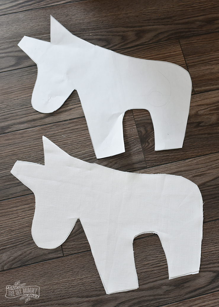DIY Unicorn Plush Pillow - Free Pattern and Tutorial