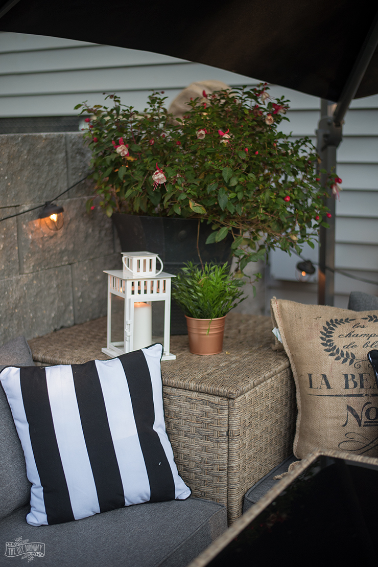 DIY modern french country patio makeover with reclaimed stone & pea gravel