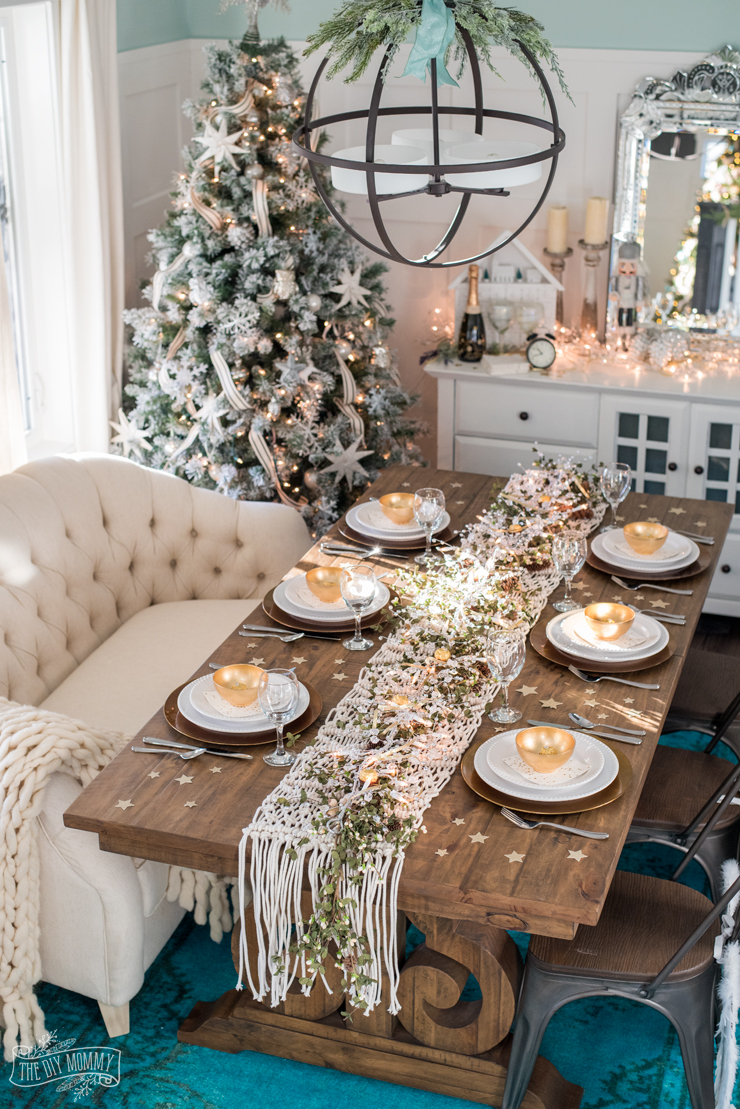 Easy New Years Eve Table & Decorating Ideas