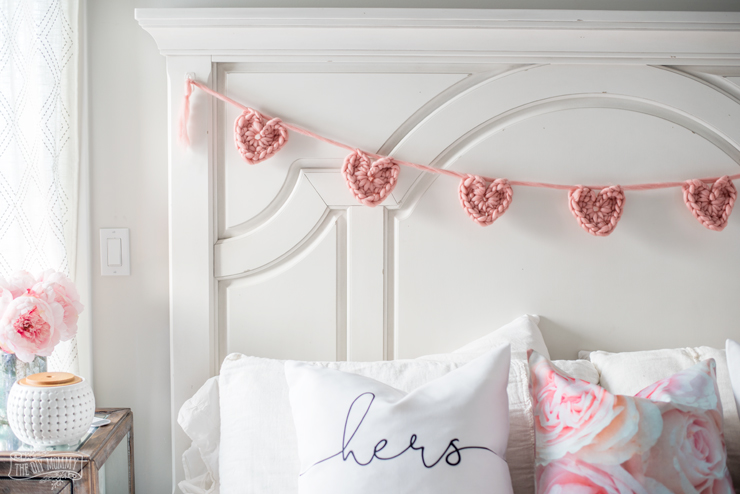 How to make a chunky crochet heart banner - free pattern and tutorial