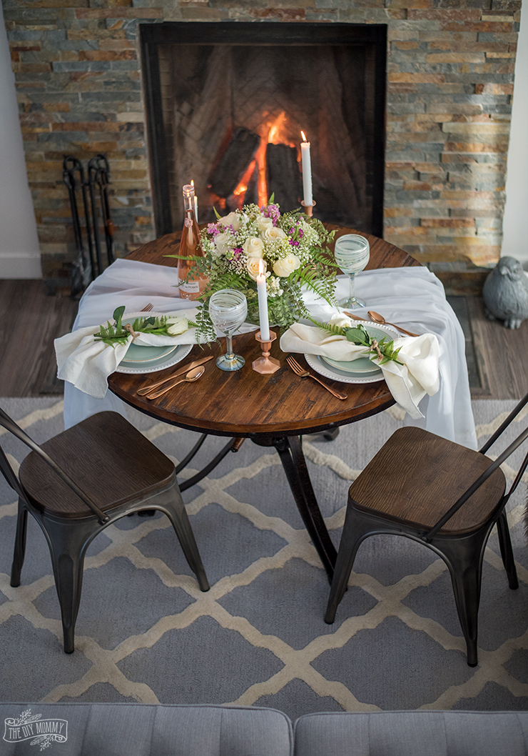 How to Create a Romantic Table for 2 on a Budget