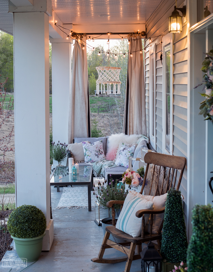 Hygge Spring & Summer Cozy Outdoor Porch Decor