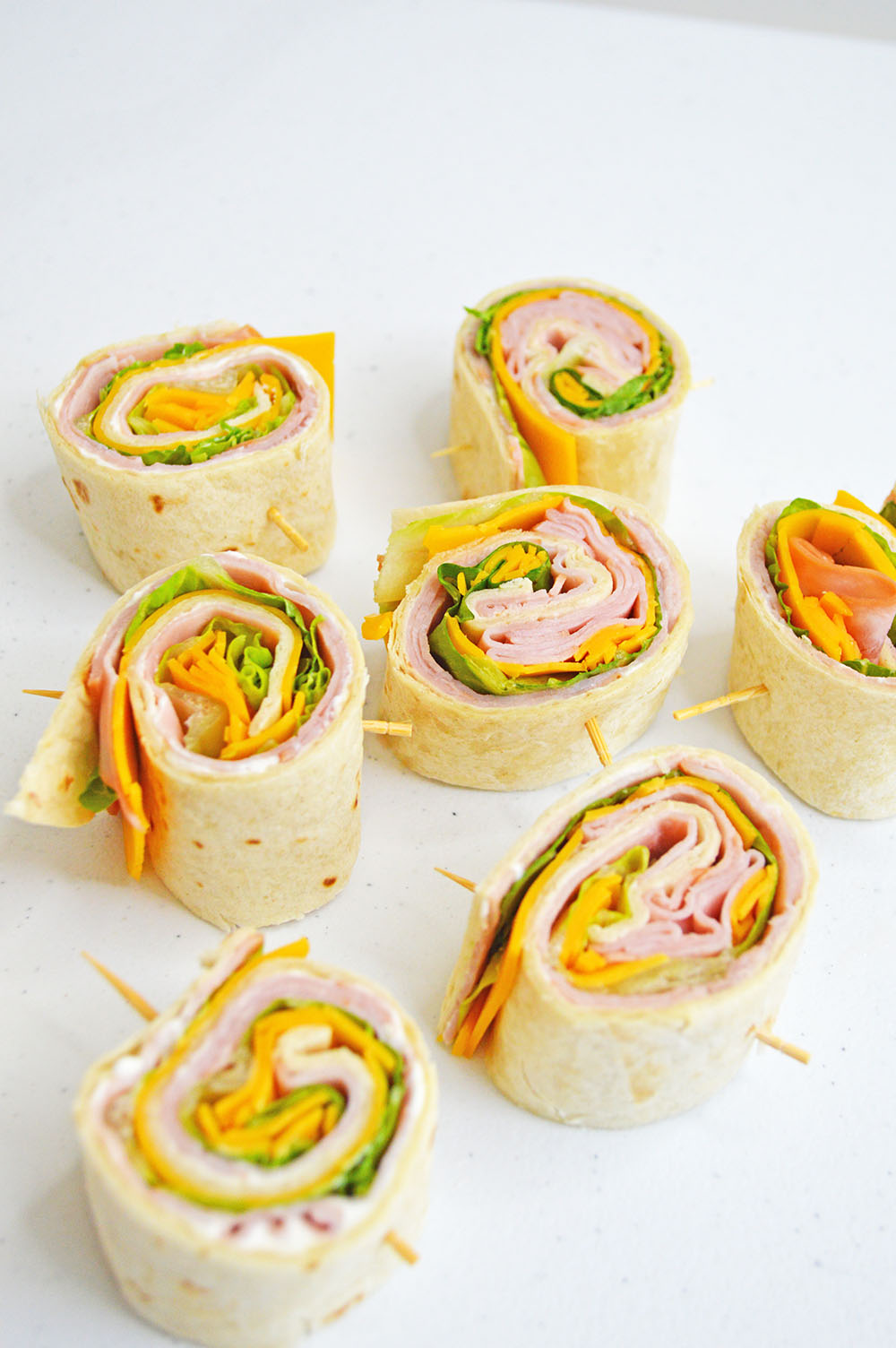 Ham & Cheese Pinwheels - perfect for school lunches!