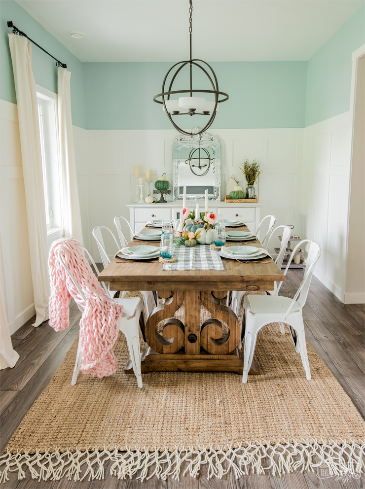 Fall dining room in pink & green
