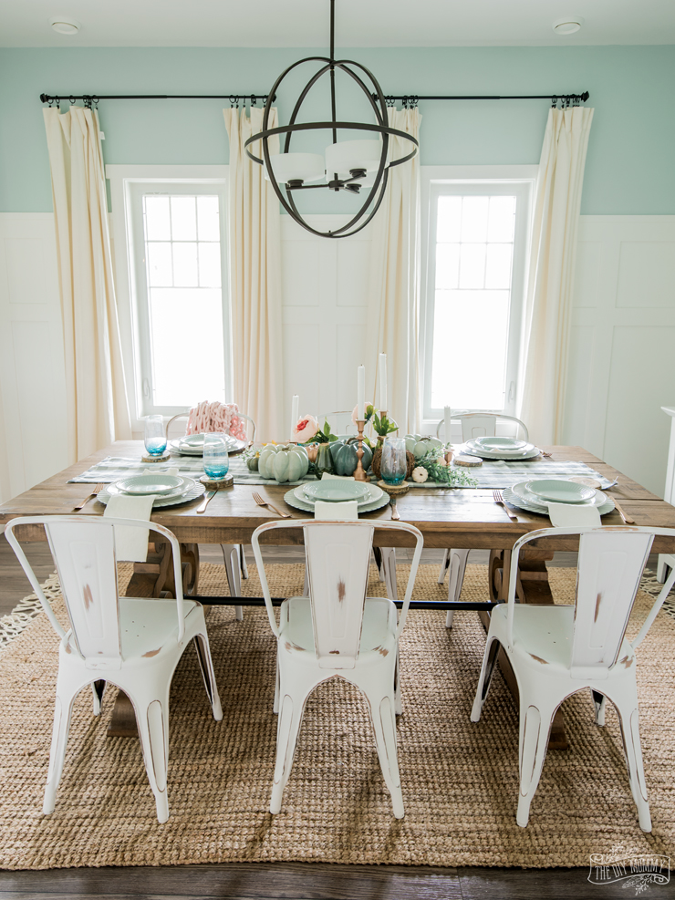 Fall dining room in pink & green