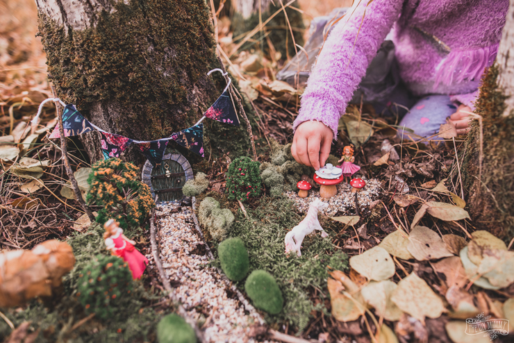 Make an Outdoor Fall Fairy Garden