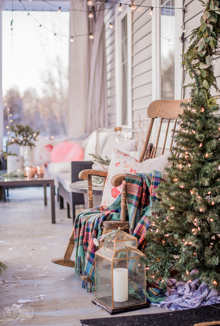 Romantic Christmas Porch Decor