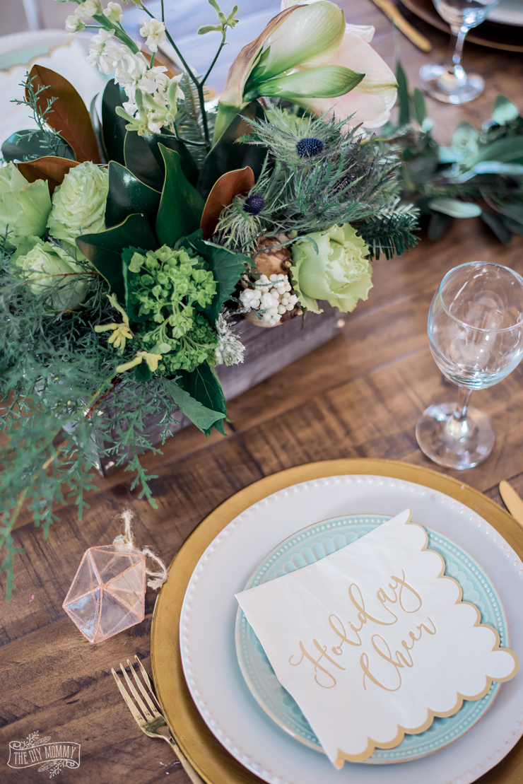 Rustic Glam Christmas Dining Room Table Idea