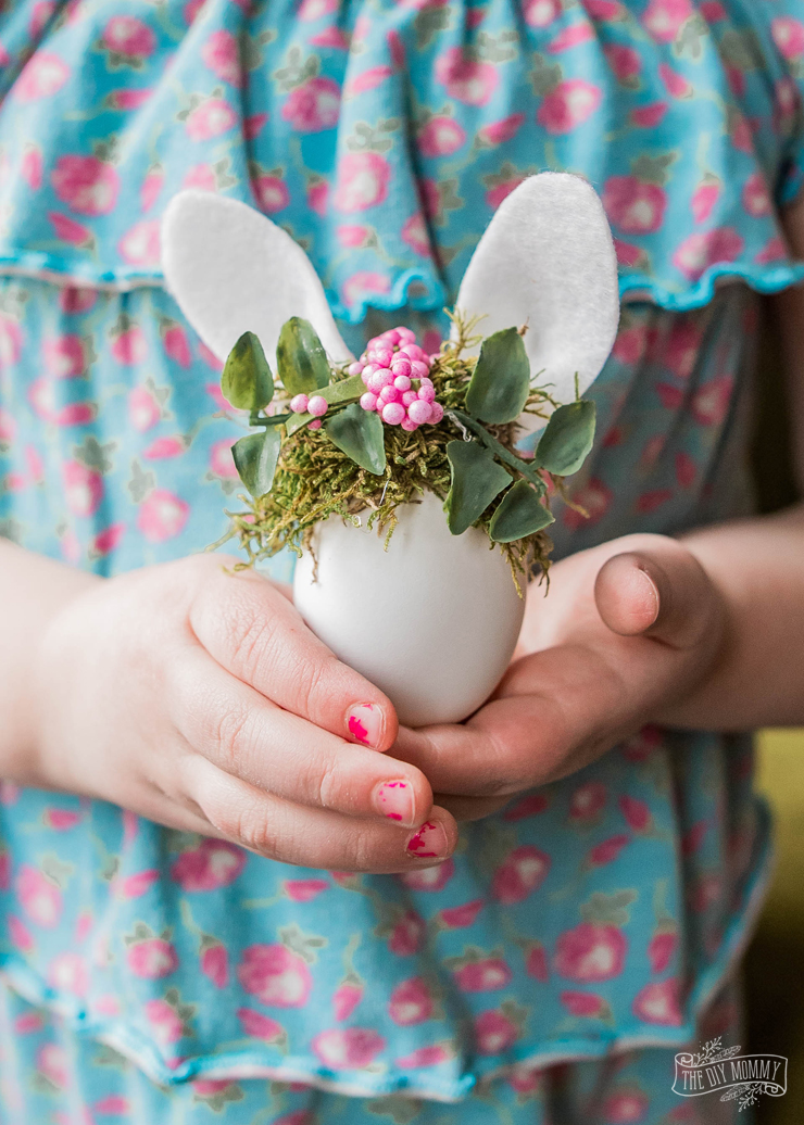 DIY Easter Bunny Eggs with Tiny Floral Crowns