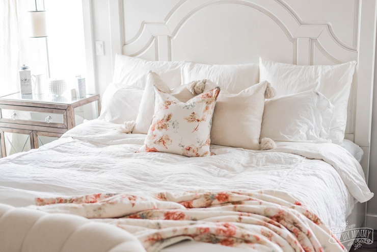 Soft & Vintage Inspired Spring Bedroom