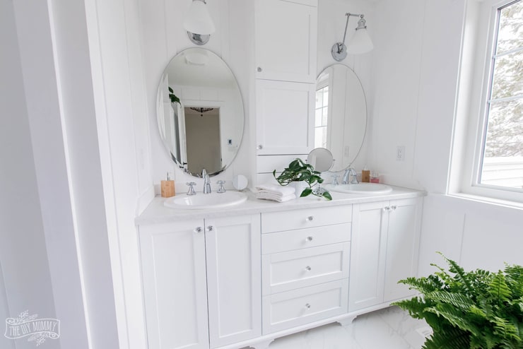 Traditional Cottage Spa White Master Bathroom Design