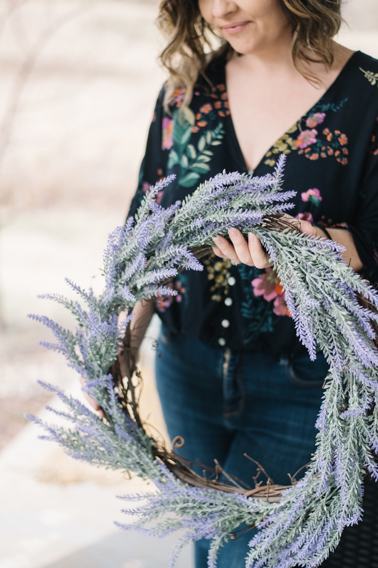 How to make an easy DIY faux lavender wreath