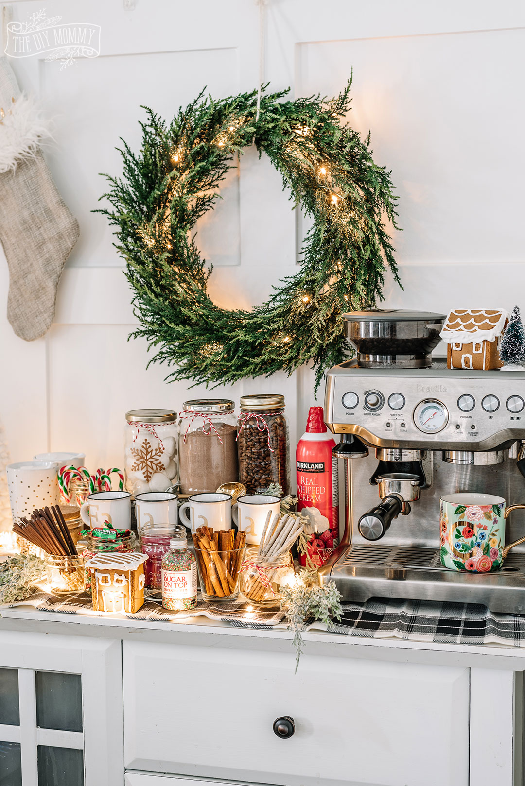 How to Create an Inexpensive Hot Chocolate Station for Christmas