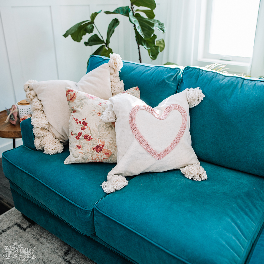 DIY Heart Pillow for Valentine's Day with a crochet chain, glue & pre-made pillow cover