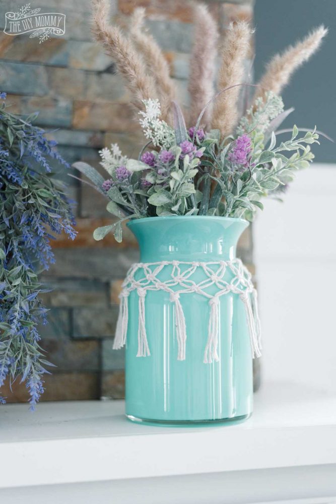 How to make a macrame collar for a Dollar Tree vase for Spring decor