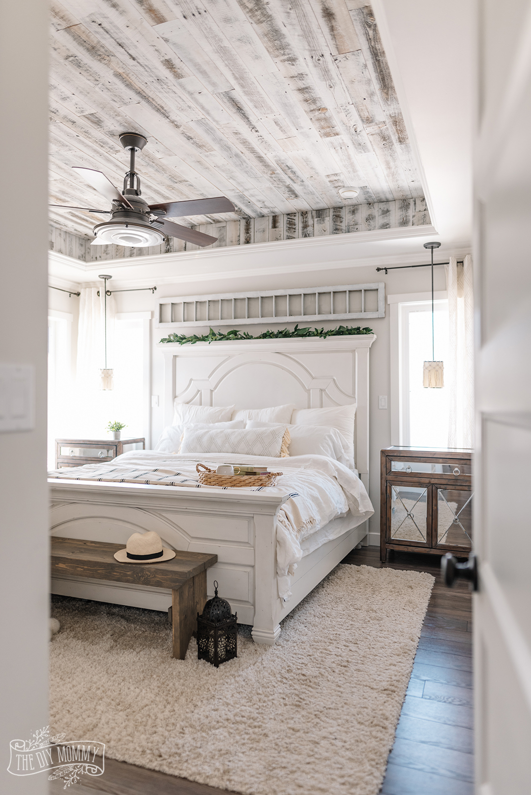 Boho farmhouse master bedroom decor ideas on a budget