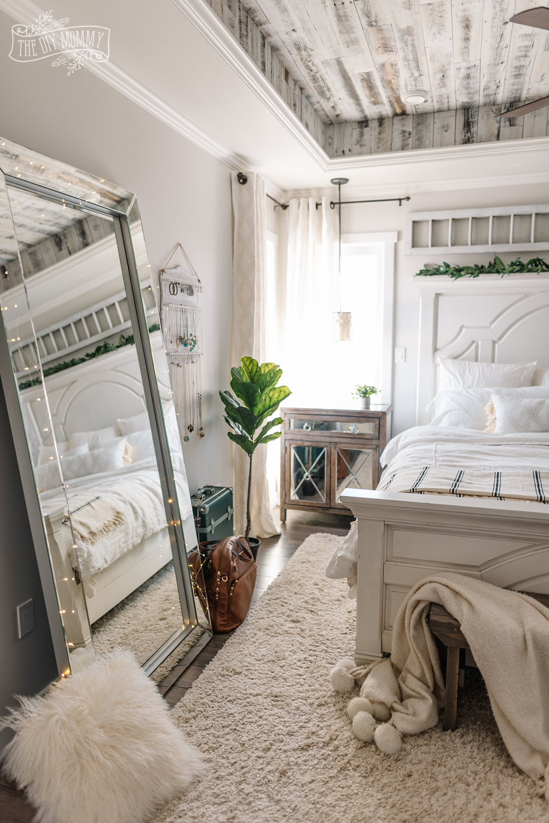 Boho farmhouse master bedroom decor ideas on a budget