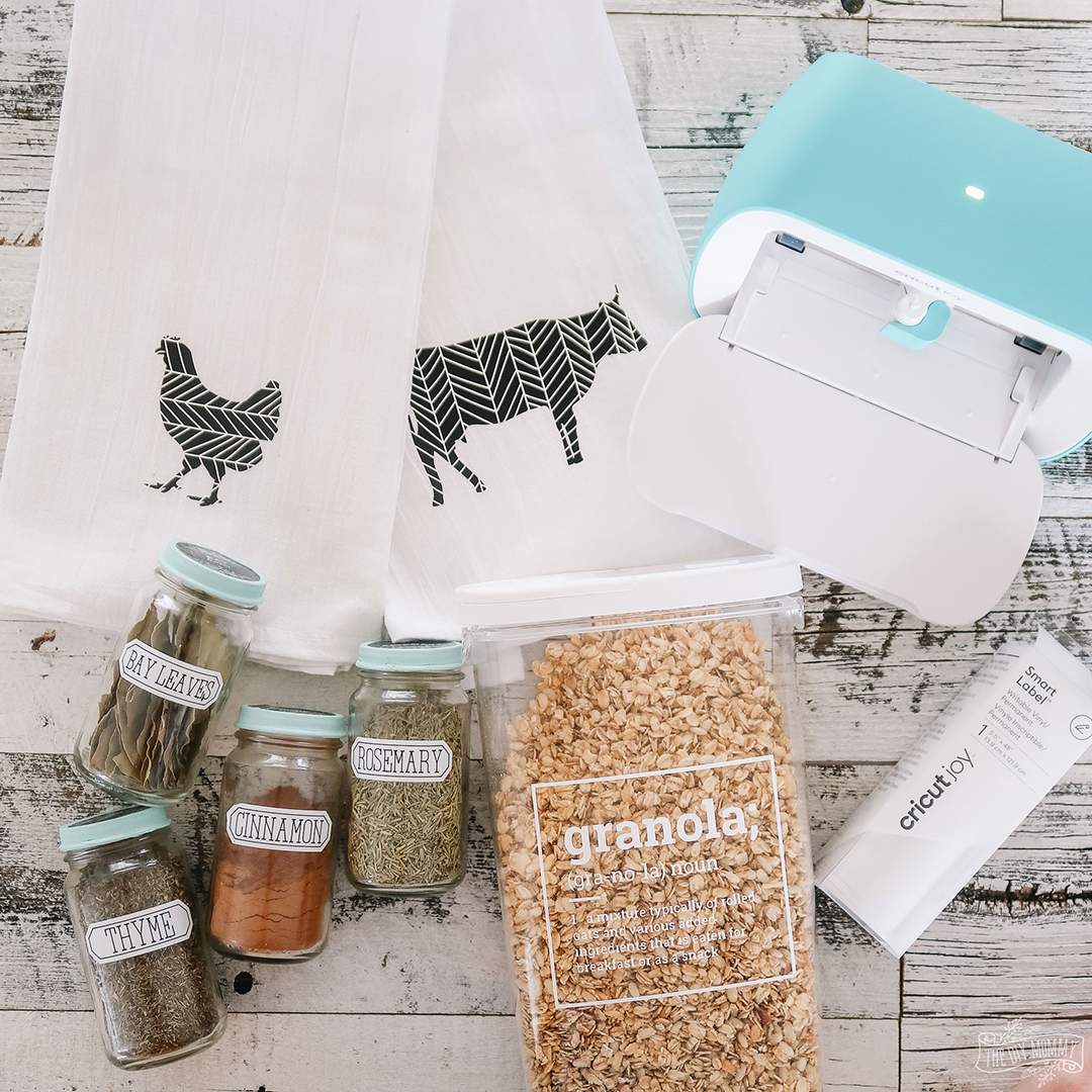 5 ways to organize your kitchen with Cricut Joy - DIY spice jar labels, pantry labels & tea towels