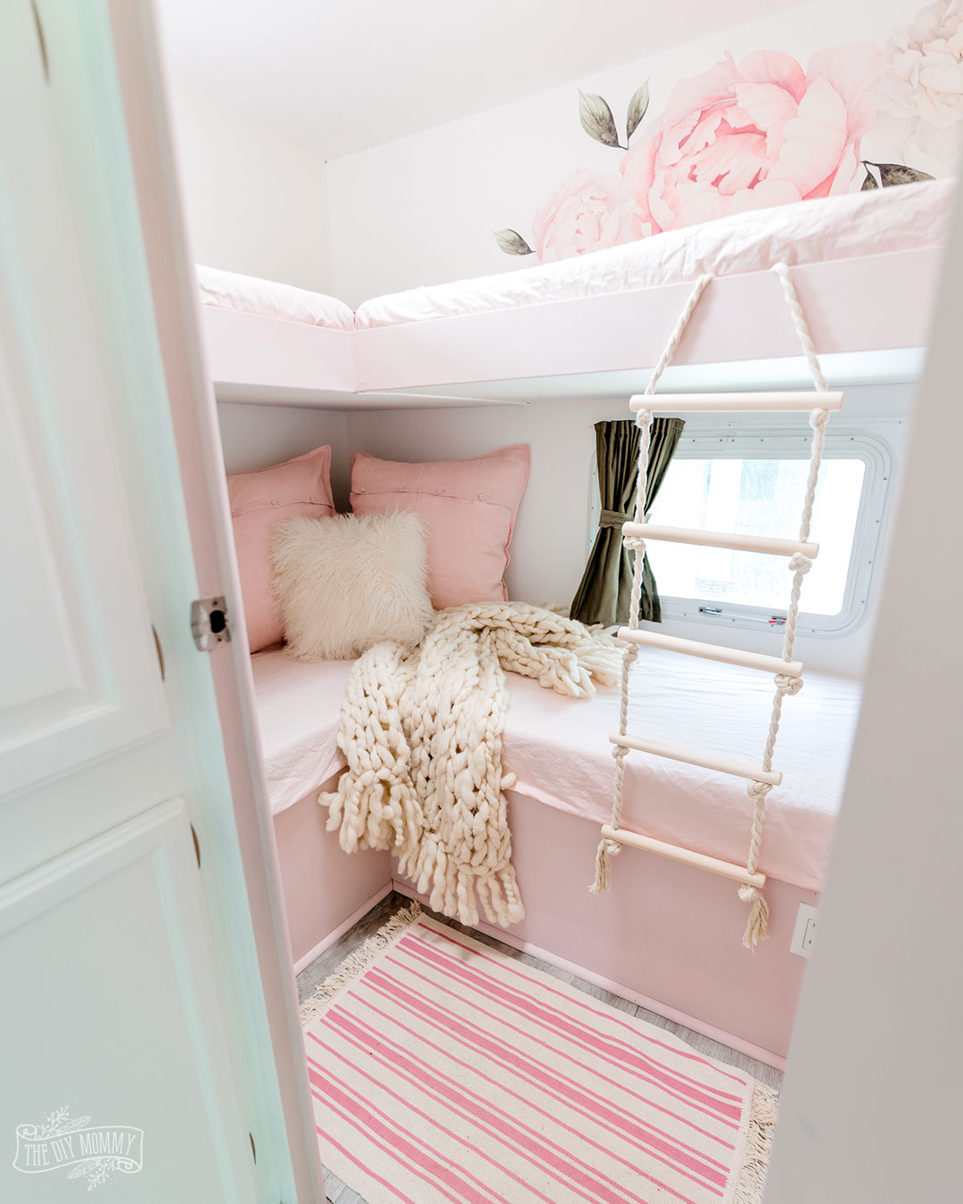 Pink & Floral Bunk Room Makeover | Our DIY Camper 2.0