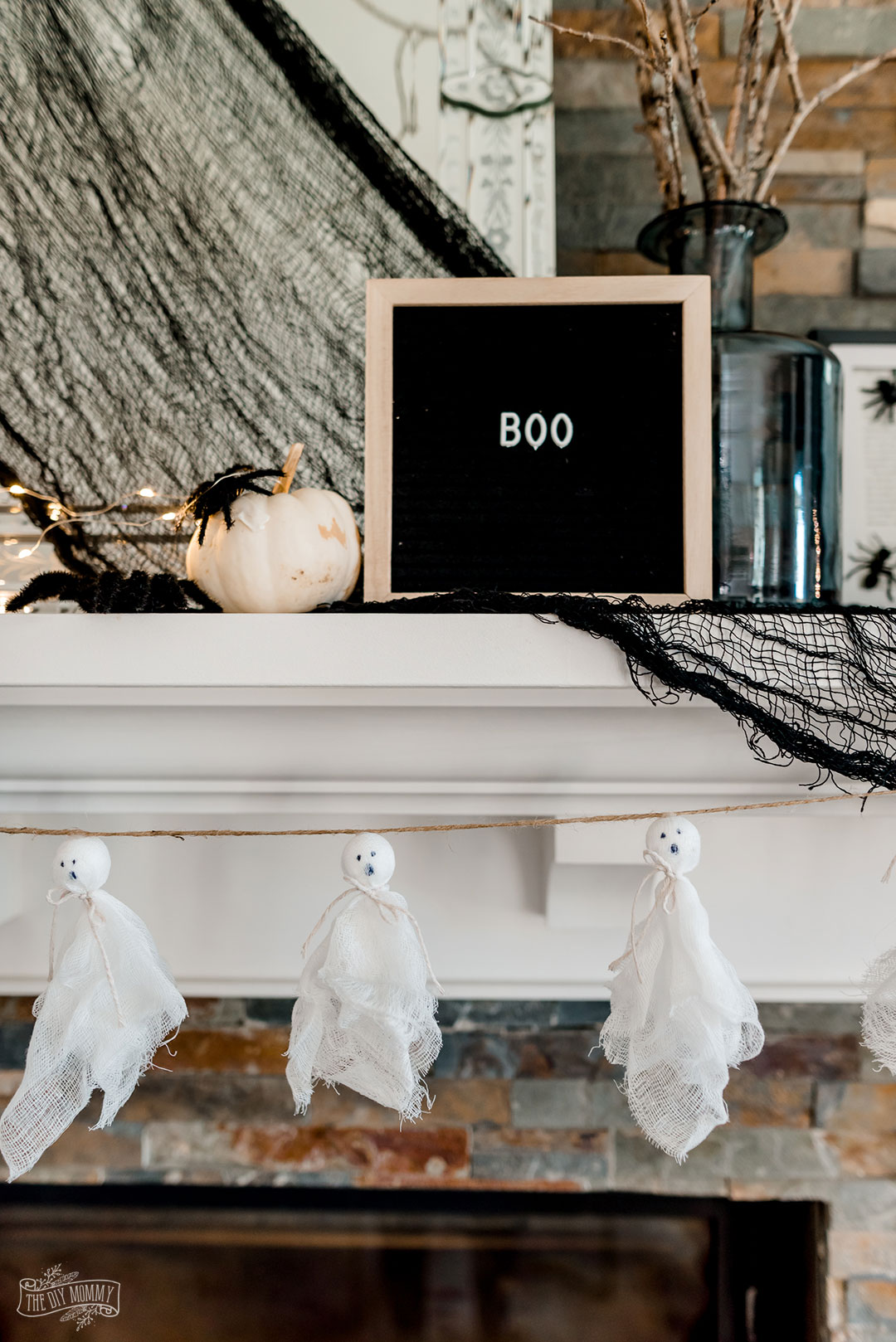 Cute DIY and decorating ideas from the dollar store for Halloween