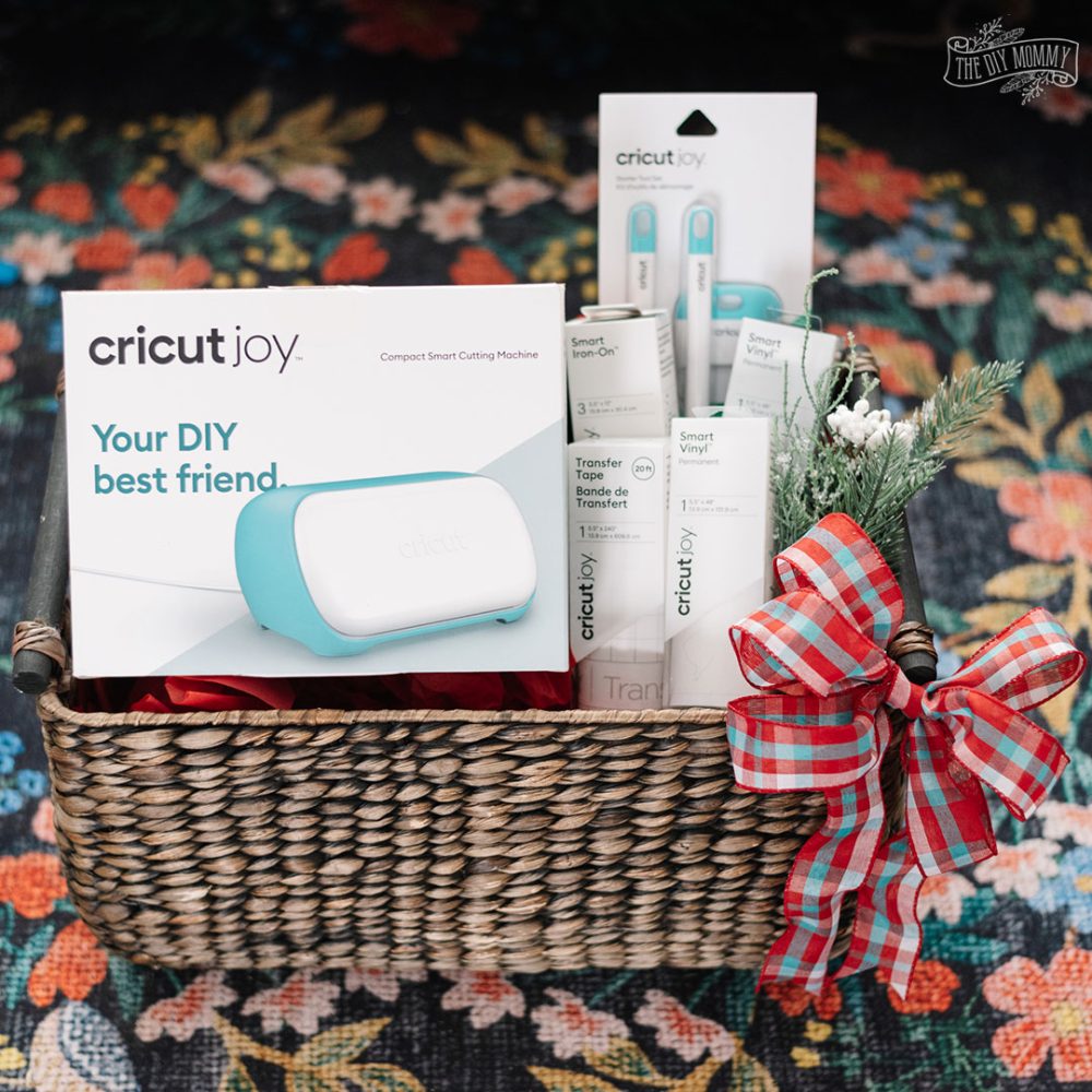 Here's how to put together the perfect Cricut gift for someone including the Cricut JOY, what accessories to add, and how to package it