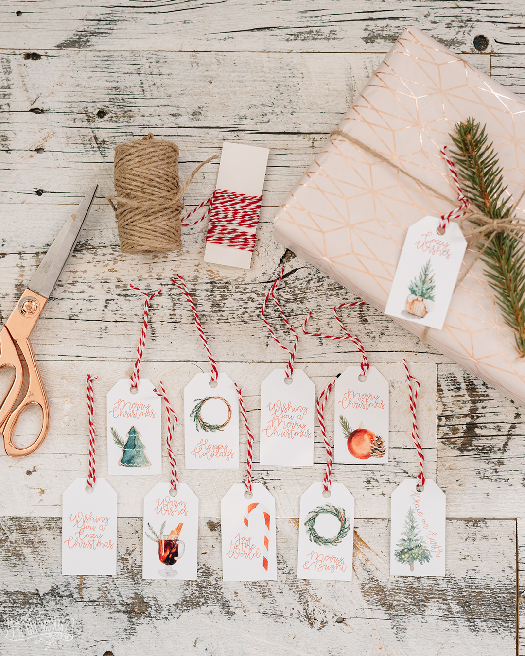 These gift tags are in classic colors of red and green and feature cozy Holiday images. Free printable!