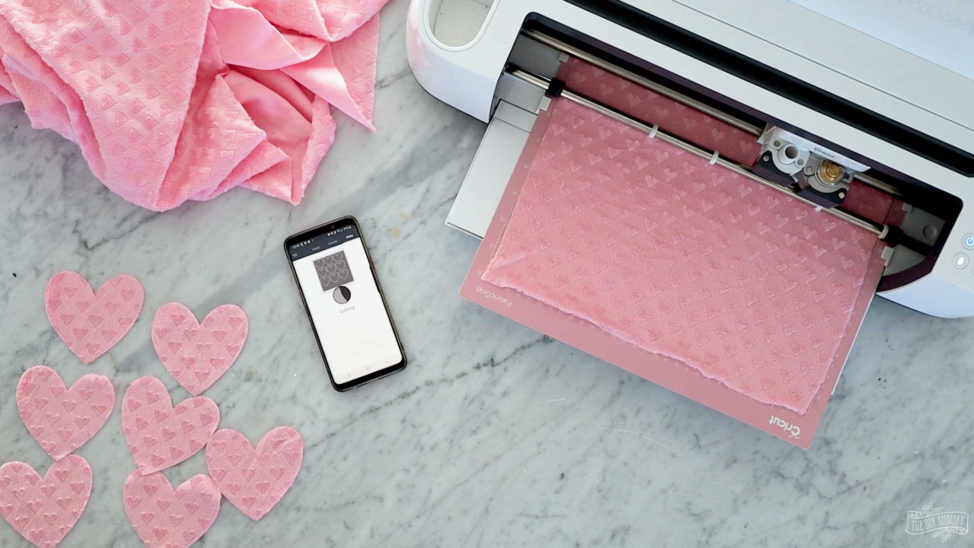 DIY No-Sew Fabric Heart Banner
