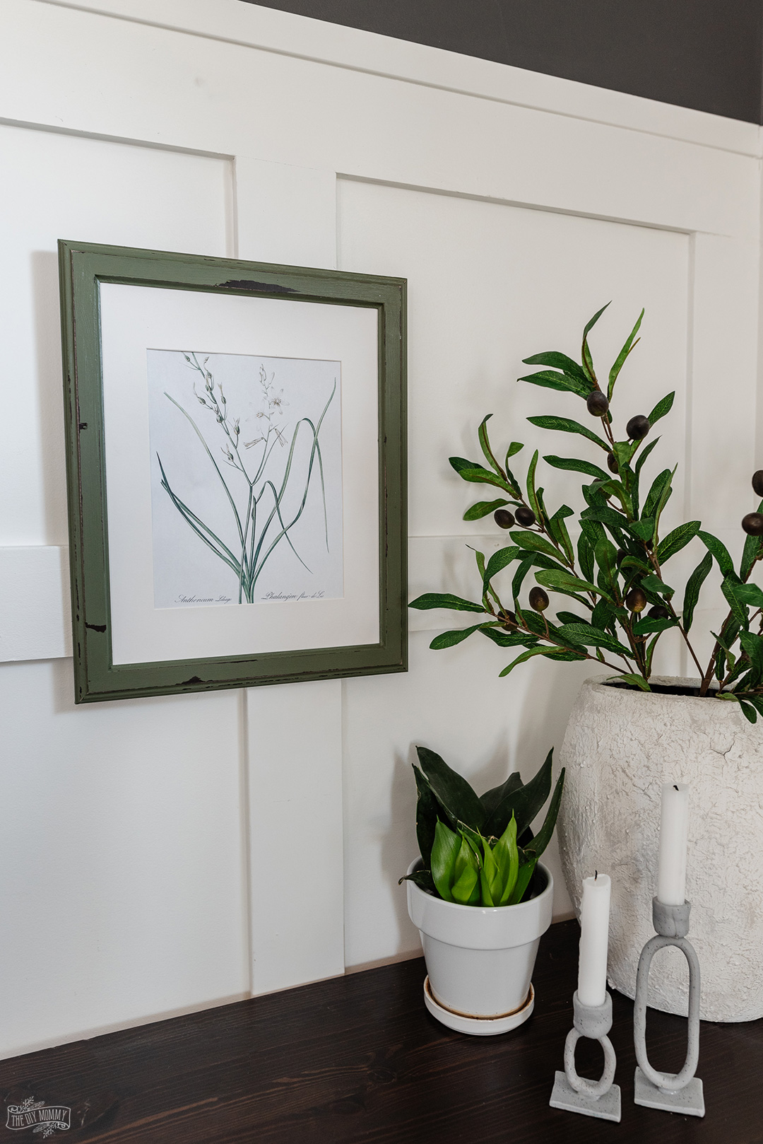 Découvrez comment trouver de l'art botanique vintage GRATUIT à imprimer à la maison.  Il s'agit d'une solution d'art mural fantastique et économique !